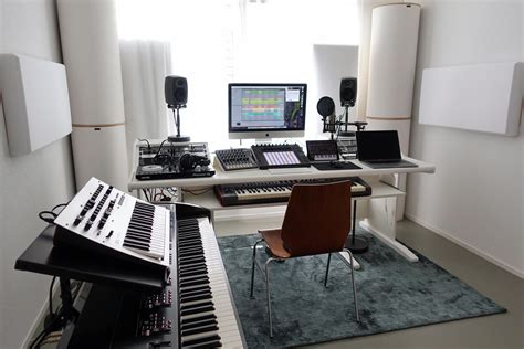 Home – Studio .